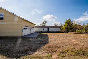 119 E Clearview Cemetery Rd, Bastrop, TX 78602 - Photo 10