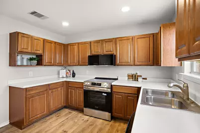 214 Brown Street, Hutto, TX 78634 - Photo 8