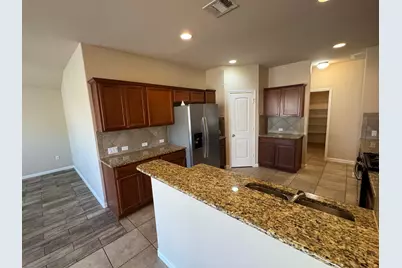 424 Langely, Kyle, TX 78640 - Photo 4