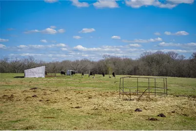 2565 County Rd 442, Thorndale, TX 76577 - Photo 16