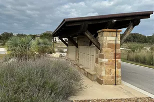 409 Spicewood Trails Dr, Spicewood, TX 78669 - Photo 4