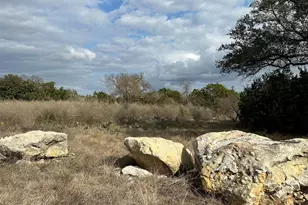 409 Spicewood Trails Dr, Spicewood, TX 78669 - Photo 6