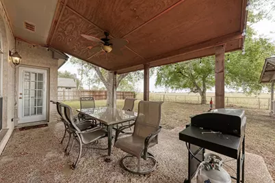 1610 Meadow Lane, Lockhart, TX 78644 - Photo 30