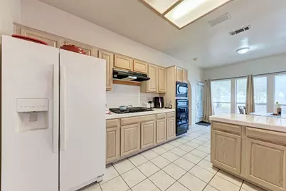 1610 Meadow Lane, Lockhart, TX 78644 - Photo 18