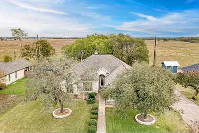 1610 Meadow Lane, Lockhart, TX 78644 - Photo 6