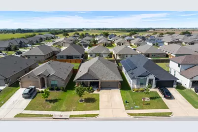 188 Beth Ann Loop, Taylor, TX 76574 - Photo 34