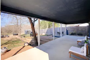 739 Pear St, Lockhart, TX 78644 - Photo 32