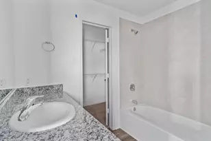 3940 Prairie Crk, New Braunfels, TX 78132 - Photo 14