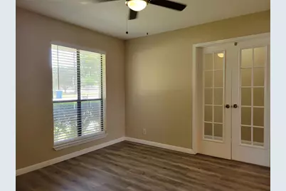 2008 Meadow Brook Drive, Round Rock, TX 78664 - Photo 2