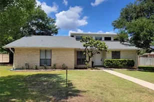 2008 Meadow Brook Dr, Round Rock, TX 78664 - Photo 1