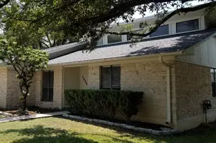 2008 Meadow Brook Dr, Round Rock, TX 78664 - Photo 2