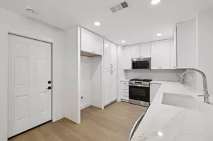 8214 Kearsarge Dr, Austin, TX 78745 - Photo 18