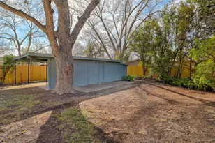 905 E 55th 1/2 St, Austin, TX 78751 - Photo 40