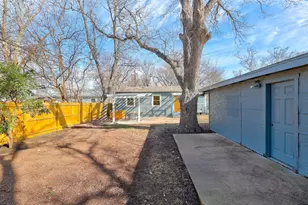 905 E 55th 1/2 St, Austin, TX 78751 - Photo 38