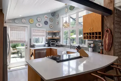 4201 Wilshire Parkway, Austin, TX 78722 - Photo 14