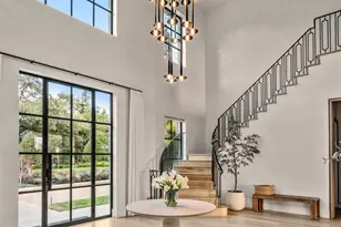 3701 Eastledge Dr, Austin, TX 78731 - Photo 8