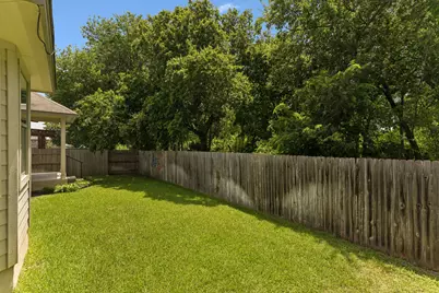 1049 Sussex Way, Round Rock, TX 78665 - Photo 32