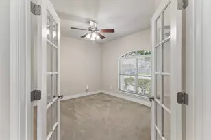 1049 Sussex Way, Round Rock, TX 78665 - Photo 10
