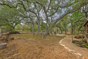 188 Broken Lance Dr, Dripping Springs, TX 78620 - Photo 30