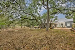 188 Broken Lance Dr, Dripping Springs, TX 78620 - Photo 32