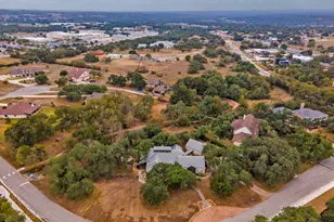 188 Broken Lance Dr, Dripping Springs, TX 78620 - Photo 36