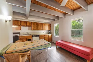 705 Buttonwood St, Bastrop, TX 78602 - Photo 6