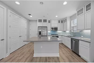 2222 Simond Avenue #E, Austin, TX 78723 - Photo 8