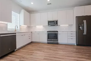 4802 Congress Ave S, Austin, TX 78745 - Photo 26