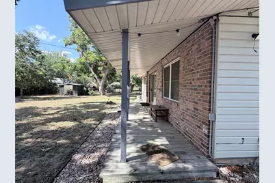 605 W 11th Street, Elgin, TX 78621 - Photo 36