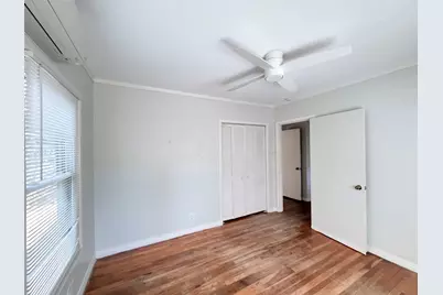 605 W 11th Street, Elgin, TX 78621 - Photo 26