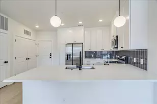 3000 Duval St, Austin, TX 78705 - Photo 6