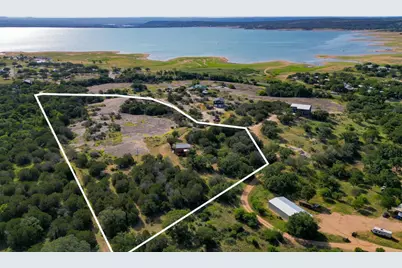 271 The Rock Road, Buchanan Dam, TX 78609 - Photo 4