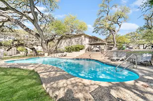 8415 Fredericksburg Rd, San Antonio, TX 78229 - Photo 26