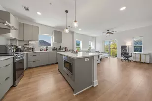 2500 Longview St, Austin, TX 78705 - Photo 2