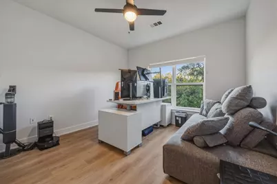 2500 Longview Street #300, Austin, TX 78705 - Photo 16