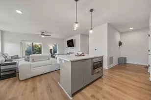 2500 Longview St, Austin, TX 78705 - Photo 6