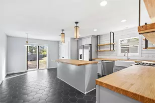 905 E 53rd St, Austin, TX 78751 - Photo 12