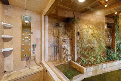 13906 Skyline Drive, Austin, TX 78732 - Photo 22