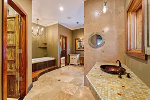 13906 Skyline Dr, Austin, TX 78732 - Photo 20