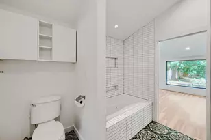 1321 W San Antonio St, San Marcos, TX 78666 - Photo 16