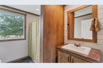 2387 State Highway 304, Gonzales, TX 78629 - Photo 22