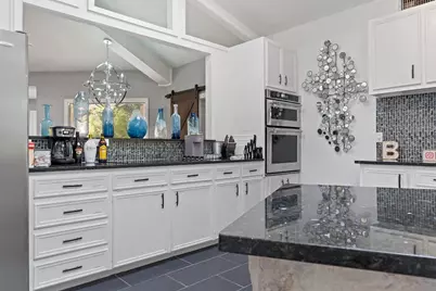 13204 Onion Creek Drive, Manchaca, TX 78652 - Photo 10