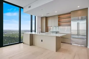 610 Davis St, Austin, TX 78701 - Photo 1