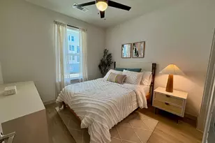 320 Goll St, Kyle, TX 78640 - Photo 4