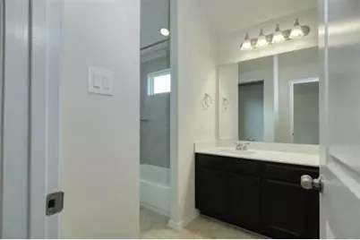 11509 Lago De Garda Drive, Austin, TX 78747 - Photo 4