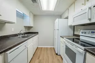 2401 Leon St, Austin, TX 78705 - Photo 4