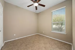 31424 Kingsway Rd, Georgetown, TX 78628 - Photo 18