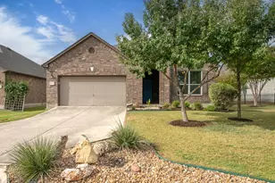 31424 Kingsway Rd, Georgetown, TX 78628 - Photo 2