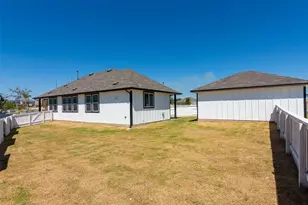 350 Fabion St, Kyle, TX 78640 - Photo 32