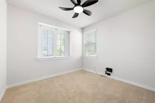 300 Hortus Dr, Kyle, TX 78640 - Photo 18